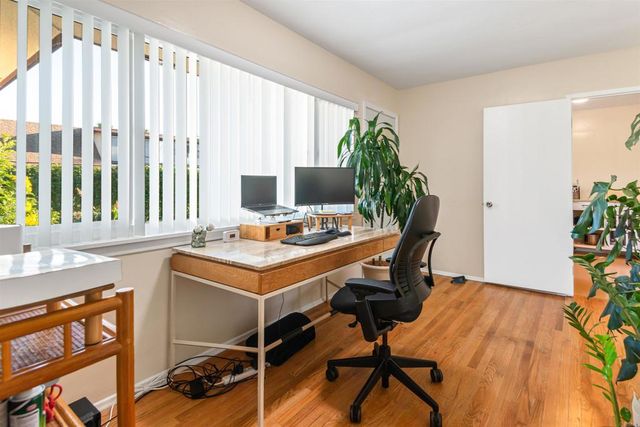 471 Palm Drive, Vista, CA 92084