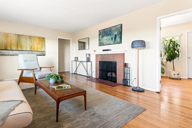 471 Palm Drive, Vista, CA 92084