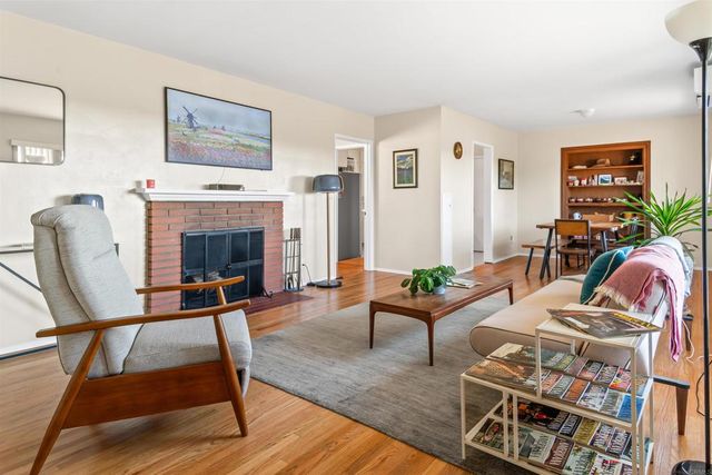 471 Palm Drive, Vista, CA 92084