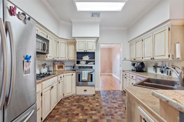 3921 Saint Philippe Drive, Lake Charles, LA 70605