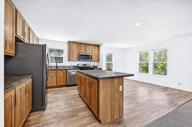 306 W Palm Street, Duluth, MN 55811