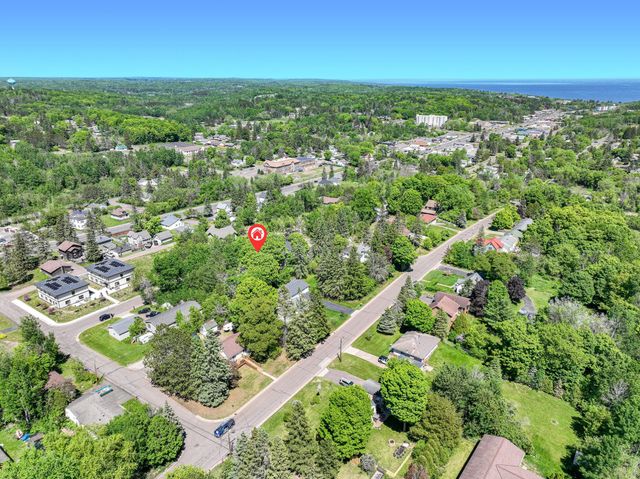 306 W Palm Street, Duluth, MN 55811