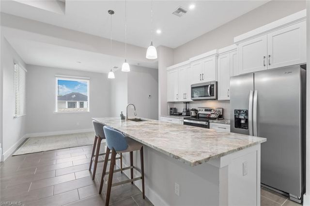 3607 SW 8th CT, Cape Coral, FL 33914