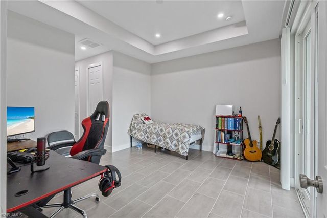 3607 SW 8th CT, Cape Coral, FL 33914