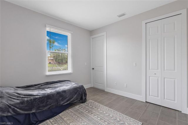 3607 SW 8th CT, Cape Coral, FL 33914