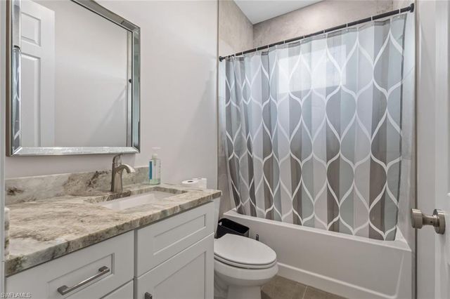 3607 SW 8th CT, Cape Coral, FL 33914