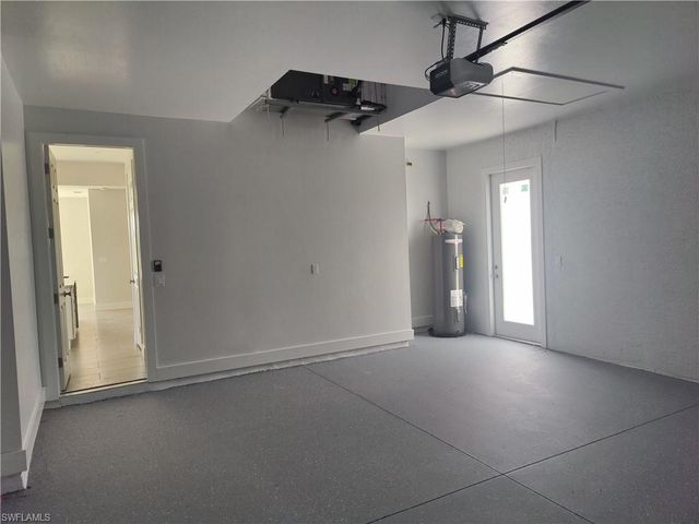 3607 SW 8th CT, Cape Coral, FL 33914