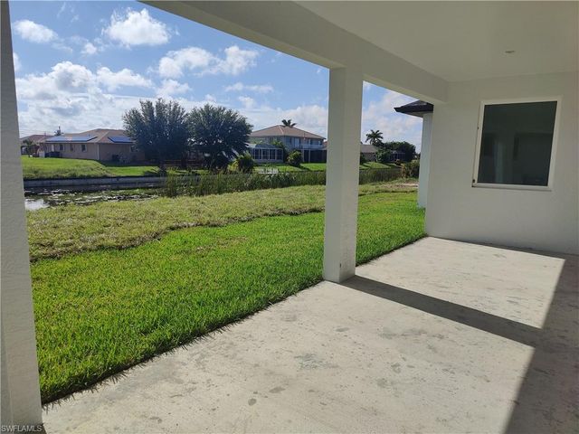 3607 SW 8th CT, Cape Coral, FL 33914