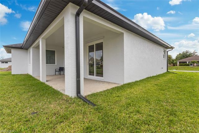 3607 SW 8th CT, Cape Coral, FL 33914