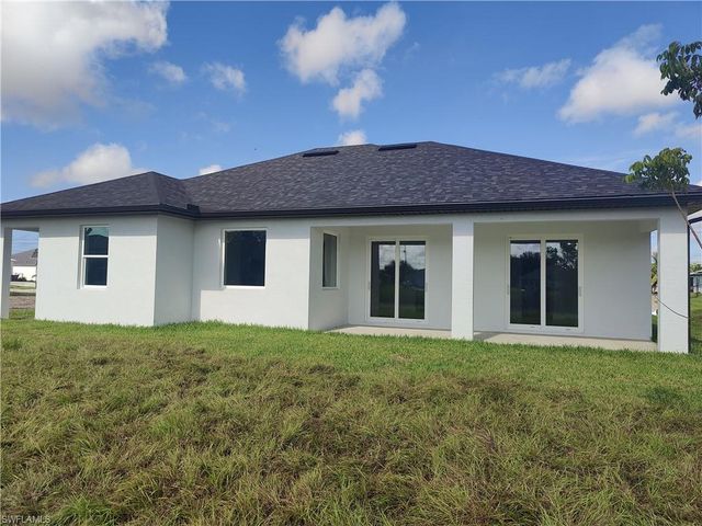 3607 SW 8th CT, Cape Coral, FL 33914