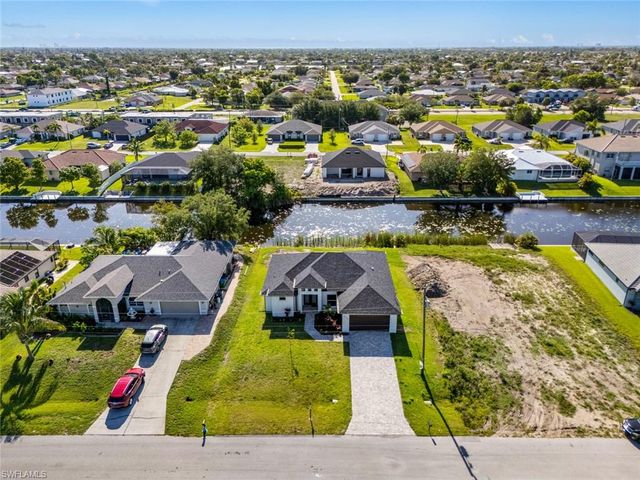 3607 SW 8th CT, Cape Coral, FL 33914