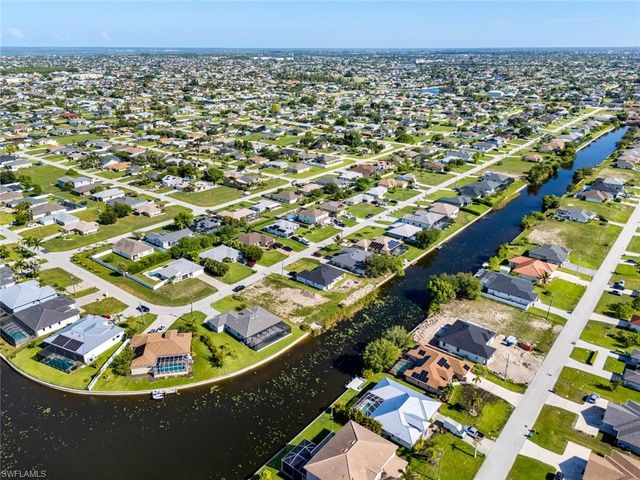 3607 SW 8th CT, Cape Coral, FL 33914