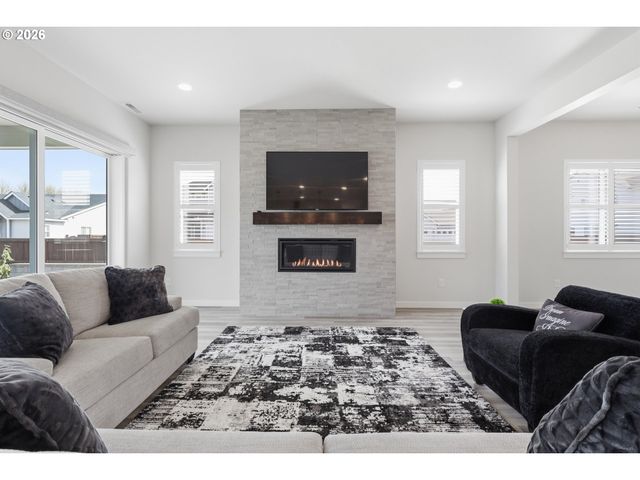 8609 Ne 182ND Pl, Vancouver, WA 98682