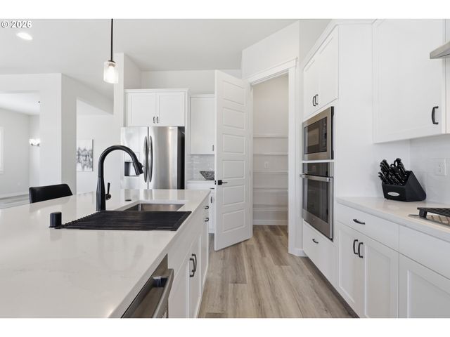 8609 Ne 182ND Pl, Vancouver, WA 98682