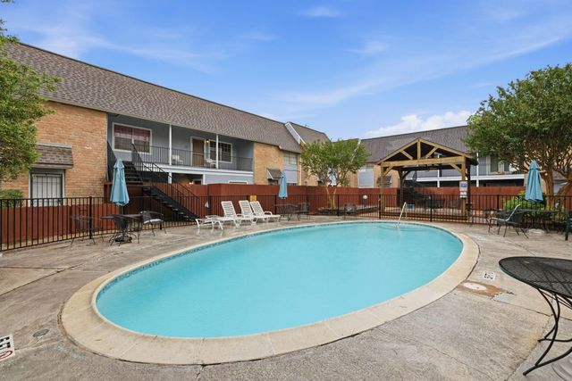 1433 Cedar Post Lane 40, Houston, TX 77055