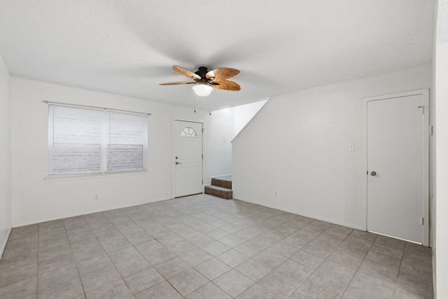 1433 Cedar Post Lane 40, Houston, TX 77055