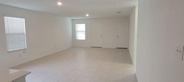 3476 Mildren Bend, Crandall, TX 75114