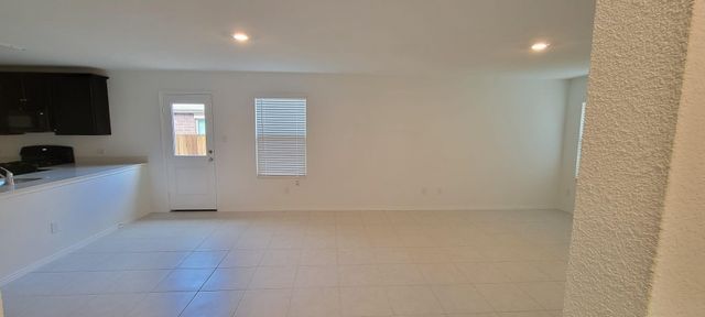 3476 Mildren Bend, Crandall, TX 75114