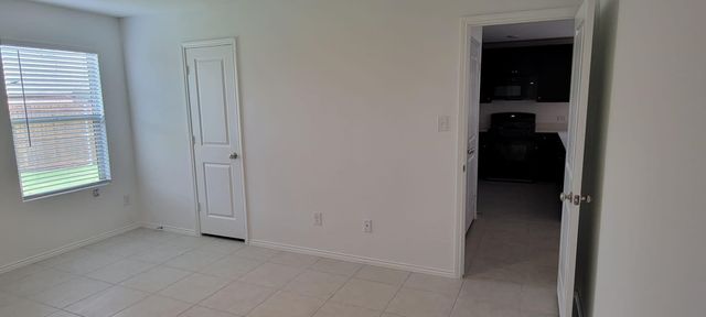 3476 Mildren Bend, Crandall, TX 75114