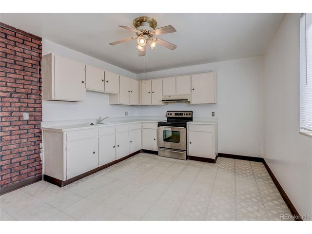 14832 Elmendorf Pl, Denver, CO 80239