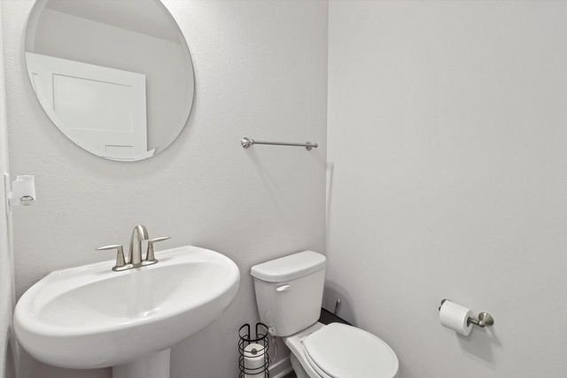 312 Big Bend WAY, Hartford, WI 53027