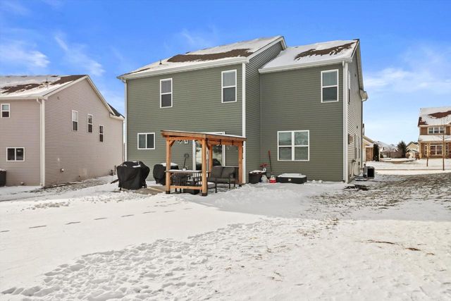 312 Big Bend WAY, Hartford, WI 53027