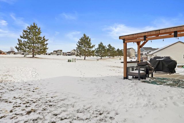 312 Big Bend WAY, Hartford, WI 53027