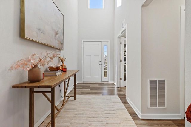 312 Big Bend WAY, Hartford, WI 53027