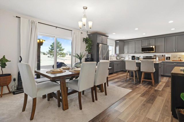 312 Big Bend WAY, Hartford, WI 53027