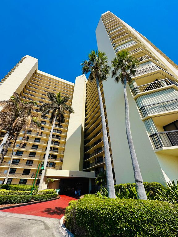 9500 S Ocean Drive 108, Jensen Beach, FL 34957