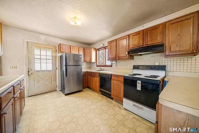 56 South River Street, Enfield, CT 06082