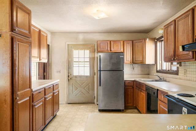 56 South River Street, Enfield, CT 06082