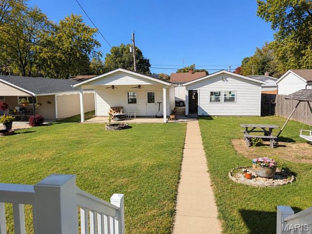 409 N Lincoln Avenue, O'fallon, IL 62269