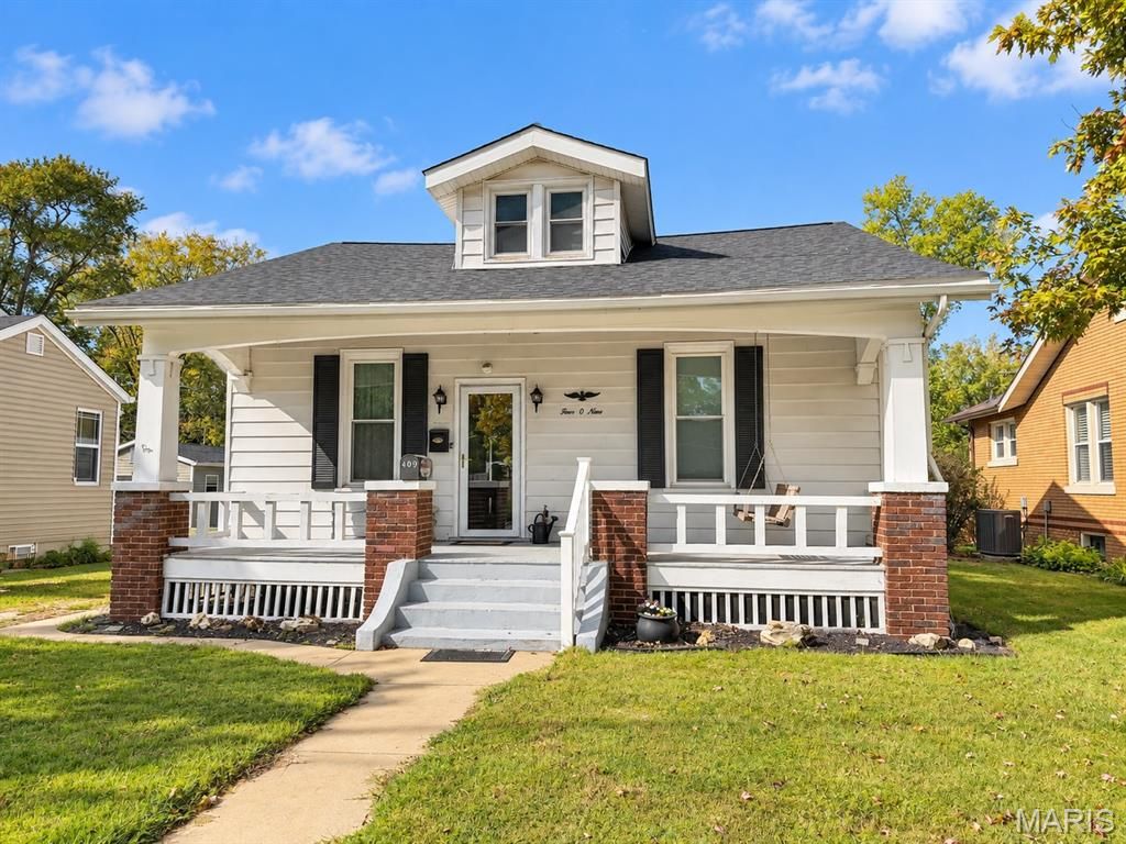 409 N Lincoln Avenue, O'fallon, IL 62269