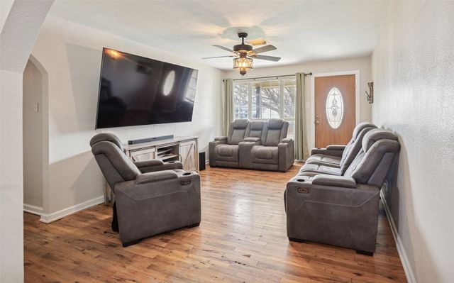 4933 Madella Street, Haltom City, TX 76117