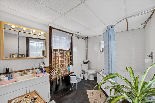 142 2nd Street, Catasauqua Boro, PA 18032