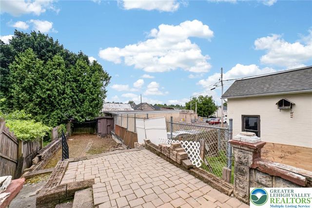 142 2nd Street, Catasauqua Boro, PA 18032