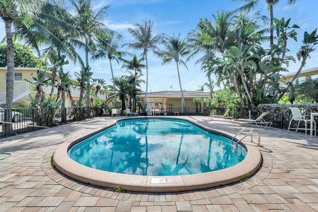 4050 NE 12th Terrace 38, Oakland Park, FL 33334