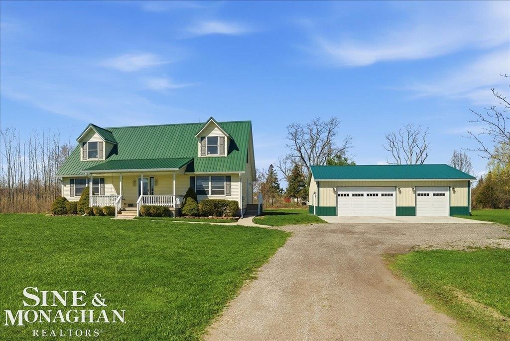 2024 Deer Meadow Lane, St Clair Twp, MI 48079