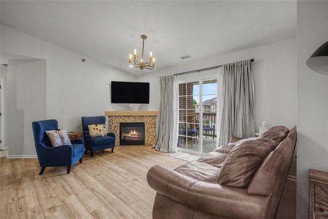 1335 SE 6th Street 304, Grimes, IA 50111