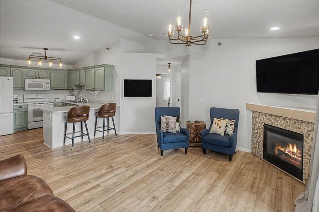 1335 SE 6th Street 304, Grimes, IA 50111