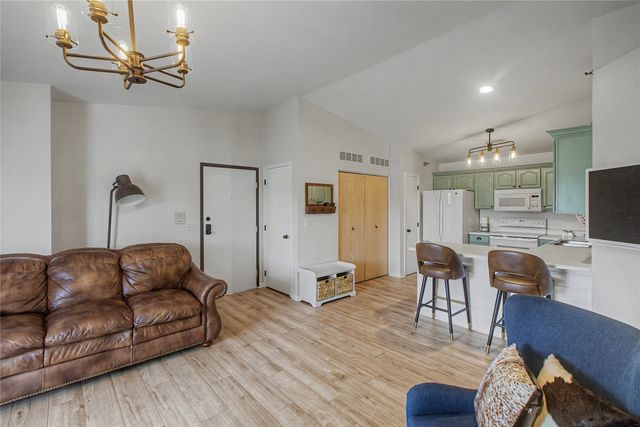 1335 SE 6th Street 304, Grimes, IA 50111