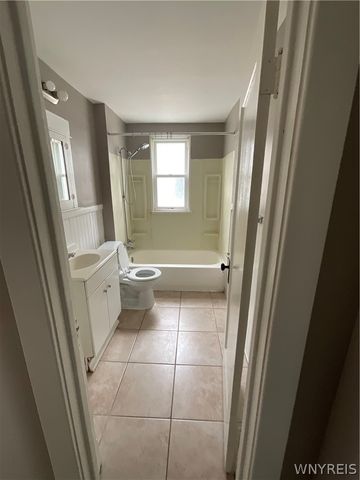 24 Philadelphia Street, Buffalo, NY 14207