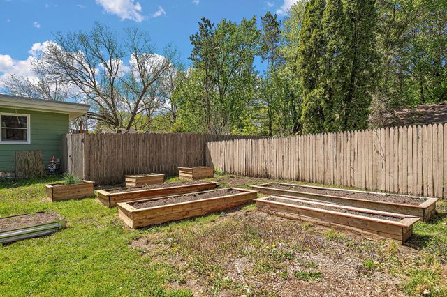 118 Fremont Street E, Northfield, MN 55057