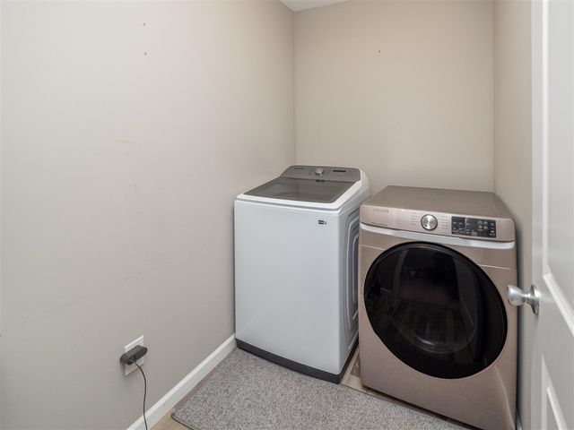 58800 Silvergrass Drive, Mattawan, MI 49071