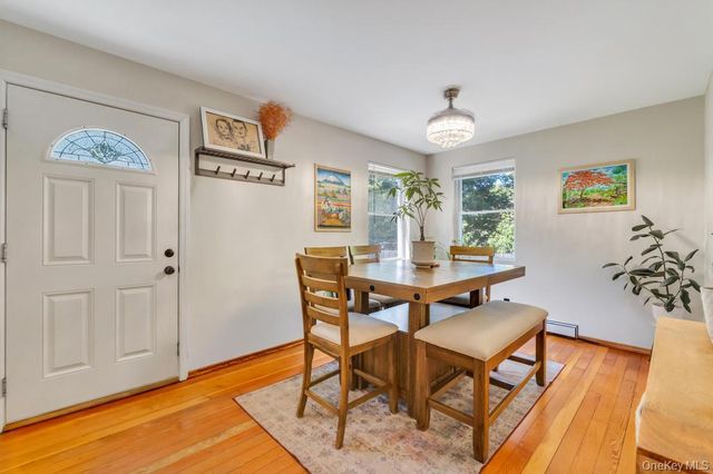 18 Richmond Hill Road, Sound Beach, NY 11789