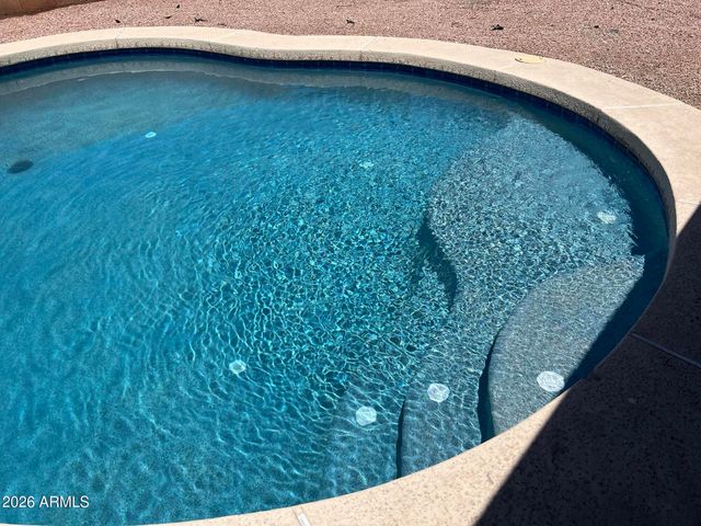 1330 W ELNA RAE Street, Tempe, AZ 85281