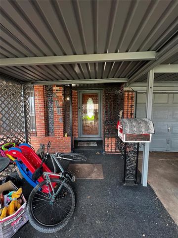 4004 Terry Way, Del City, OK 73115