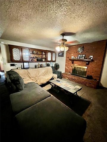 4004 Terry Way, Del City, OK 73115