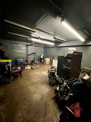 4004 Terry Way, Del City, OK 73115